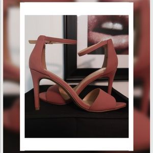 Pink apt. 9 pumps !